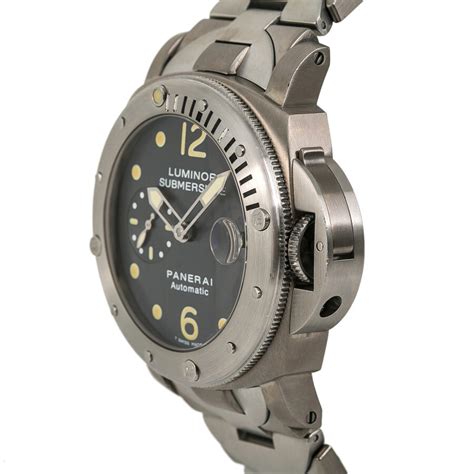 used panerai luminor submersible pam pam00685|Used Panerai Reference number PAM00685 watches for sale.